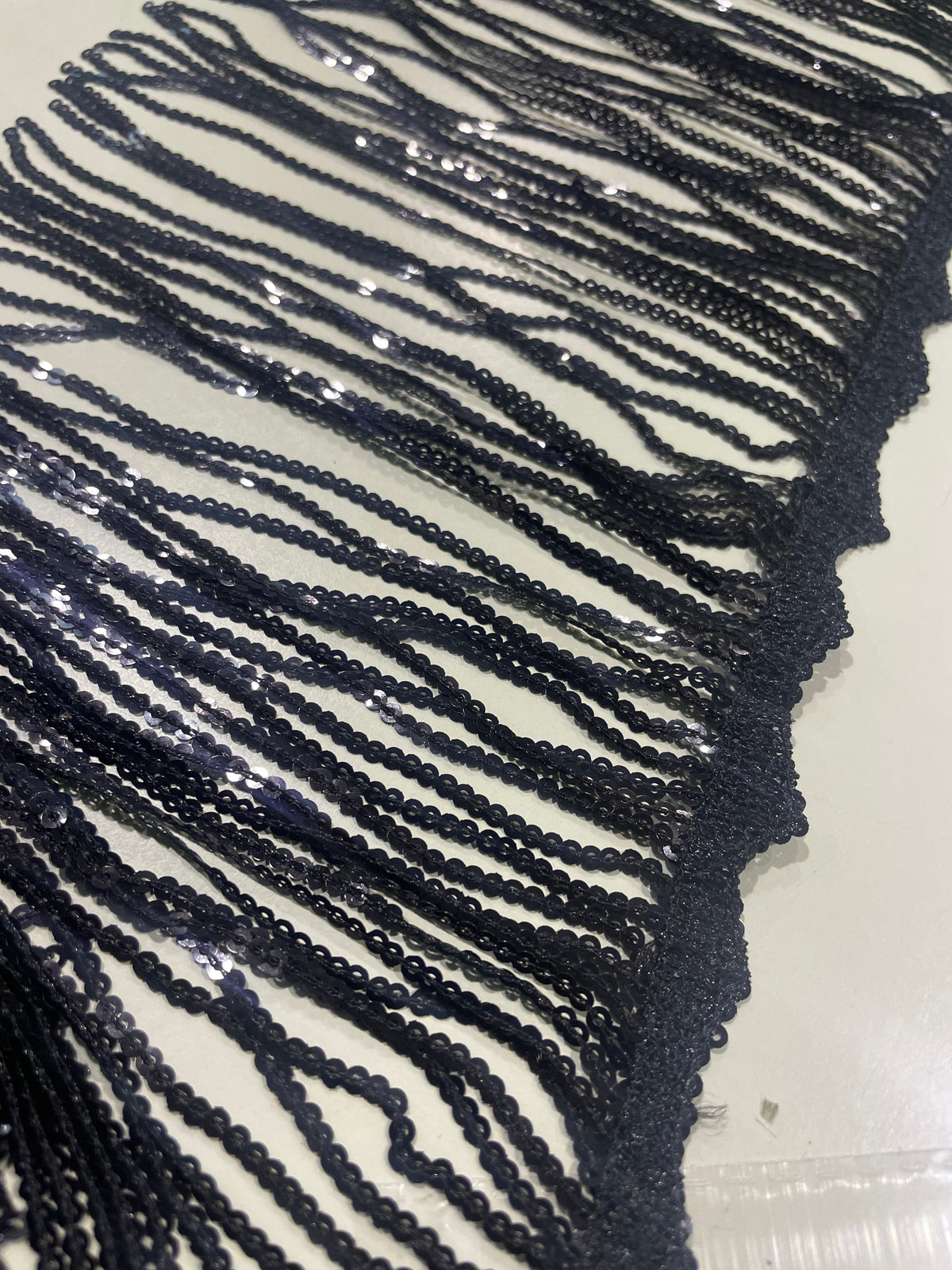 Frangia con paillettes 17 cm – Rotoli da 4.80mt e 9.60mt